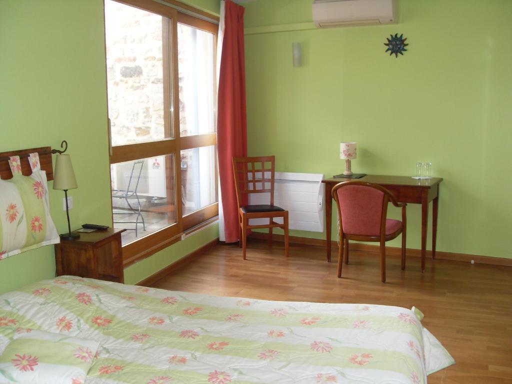 Hotel La Bastide Du Soleil Vinezac Habitación foto